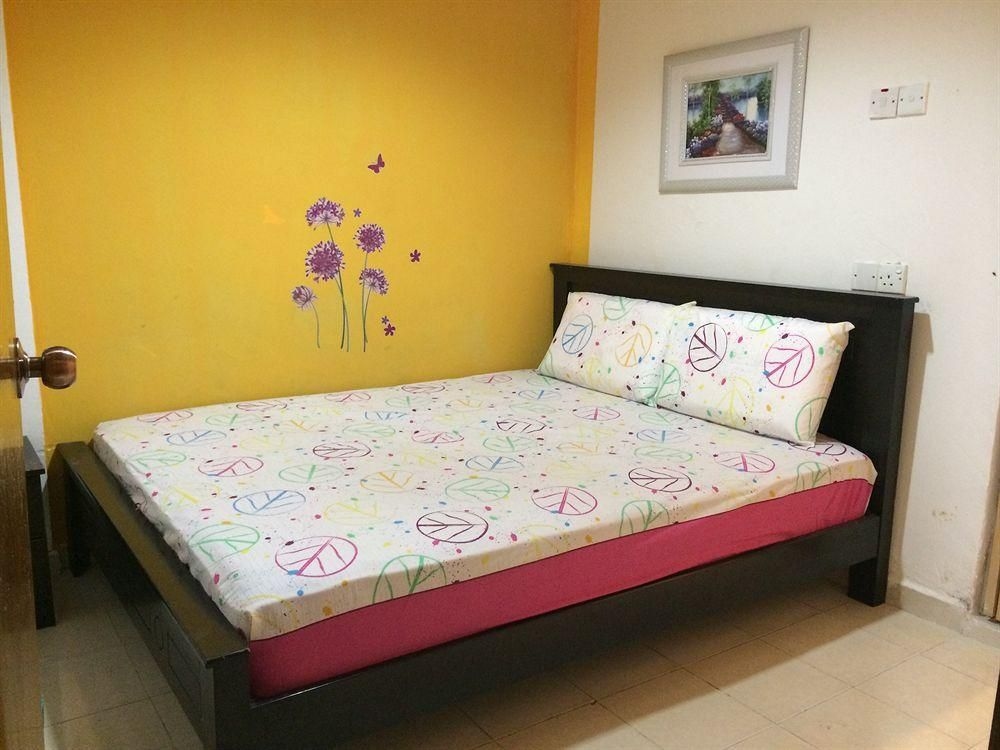 Funky Guest House2
