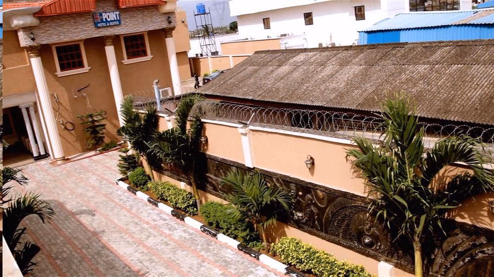 Hipoint Hotel and Suites1