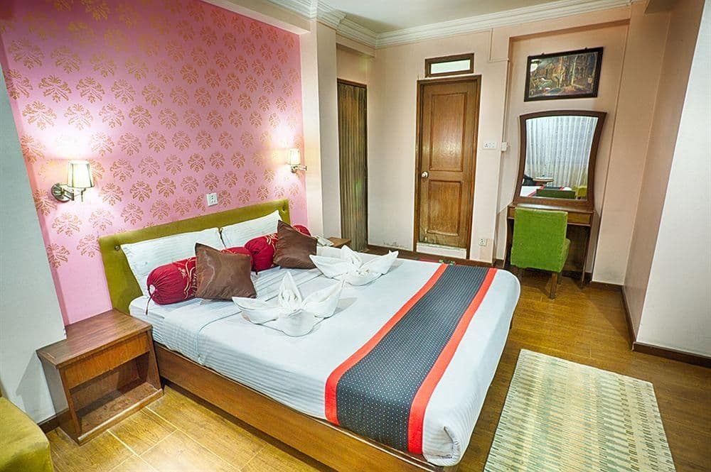 Backyard Hotel Backyard Hotel