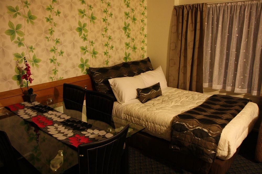 Airport Travel Air Motel1