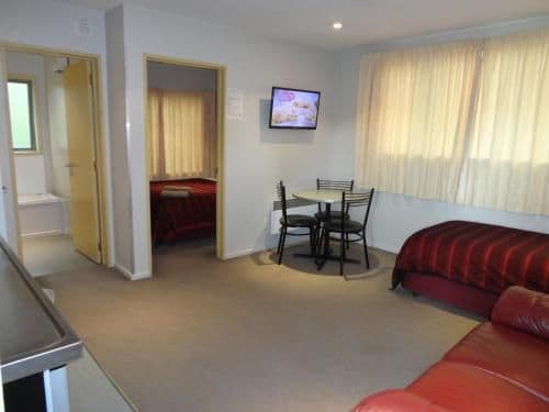 Superior One-Bedroom Apartment
