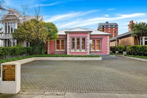 The Classic Villa0