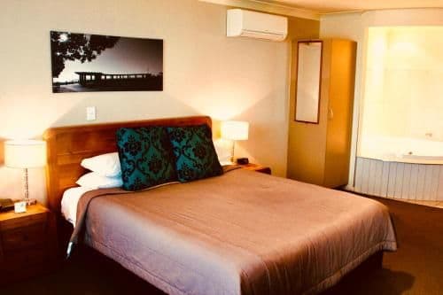 Ocean View Premium Suite with Spa Bath