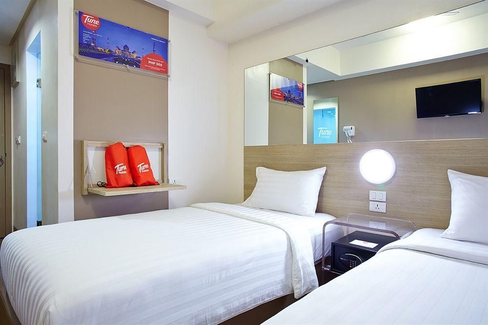 Tune Hotel Quezon City4