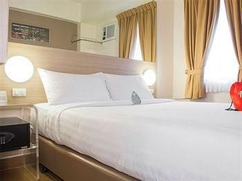 Tune Hotel Quezon City3