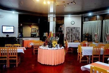 Palawan Village Hotel0