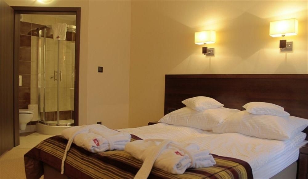 Hotel Krysztal Conference & Spa1