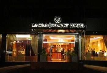 Le Club Hotel3