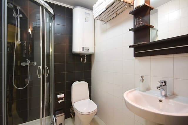 DOUBLE WITH KITCHENETTE