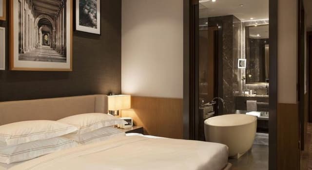 DOUBLE SEA VIEW KING BED