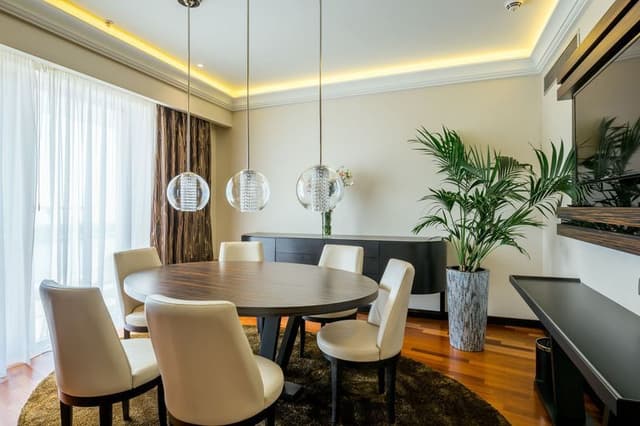SUITE EXECUTIVE
