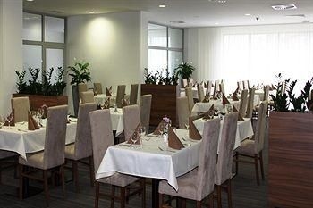 Hotel Saffron3