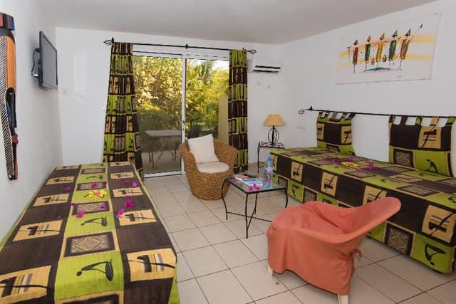 JUNIOR SUITE CAPACITY 2