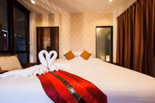 Honeymoon Suite