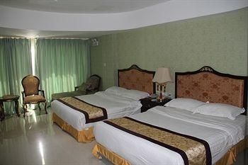 เดอะ พรีวี สวีทส์ (The Privi Suites)2