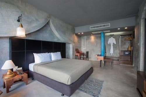 Deluxe Double Studio with Sea View and Spa Bath
