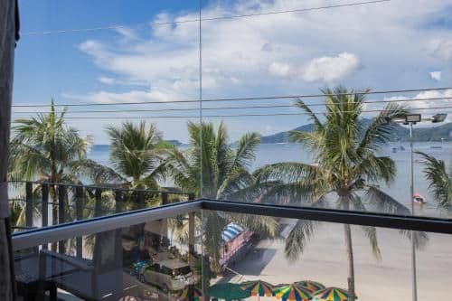 Deluxe Double Studio with Sea View and Spa Bath