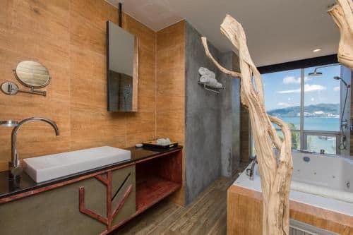 Deluxe Triple Studio with Sea View and Spa Bath