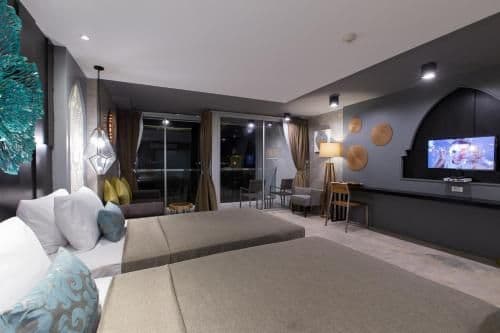 Deluxe Double Studio with Sea View and Bath