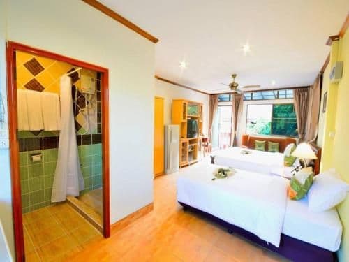 Deluxe Family Room