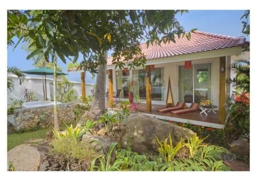 Honeymoon Suite with Free Round Trip Airport Transfer