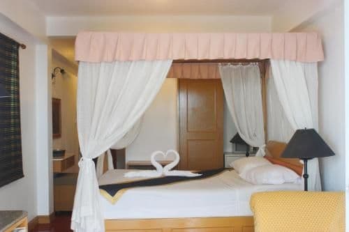 Standard Double Room with Mountain View