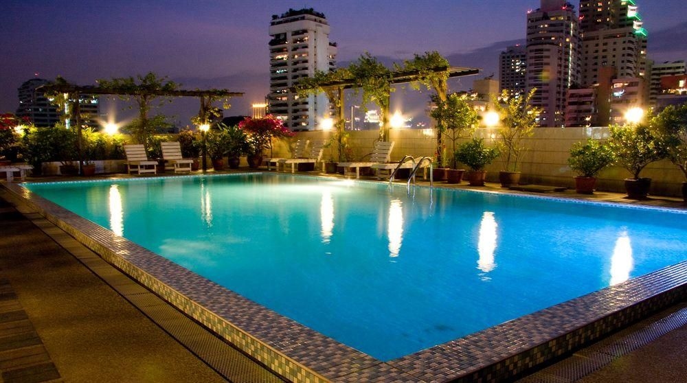 ร่วมจิตพลาซ่า โฮเต็ล (Ruamchitt Plaza Hotel)0