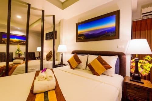 Triple Room with Private Bathroom