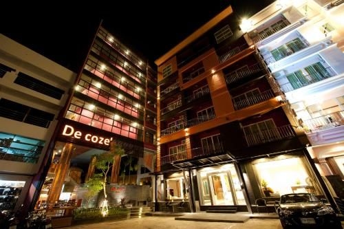 โรงแรม เดอ โคเซ่ (De Coze Hotel)0