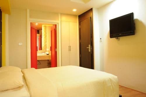 Standard King Room