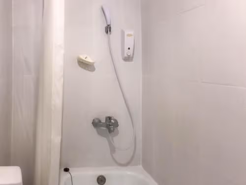 Deluxe Double Room with Bathtub