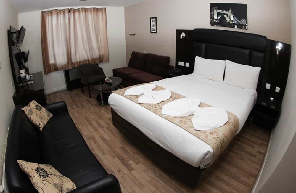 Ascot Hyde Park Hotel
