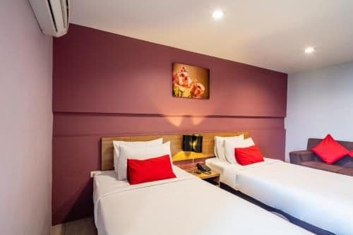 Deluxe Twin Room