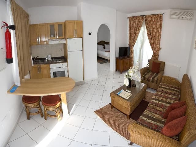 APARTMENT SUPERIOR