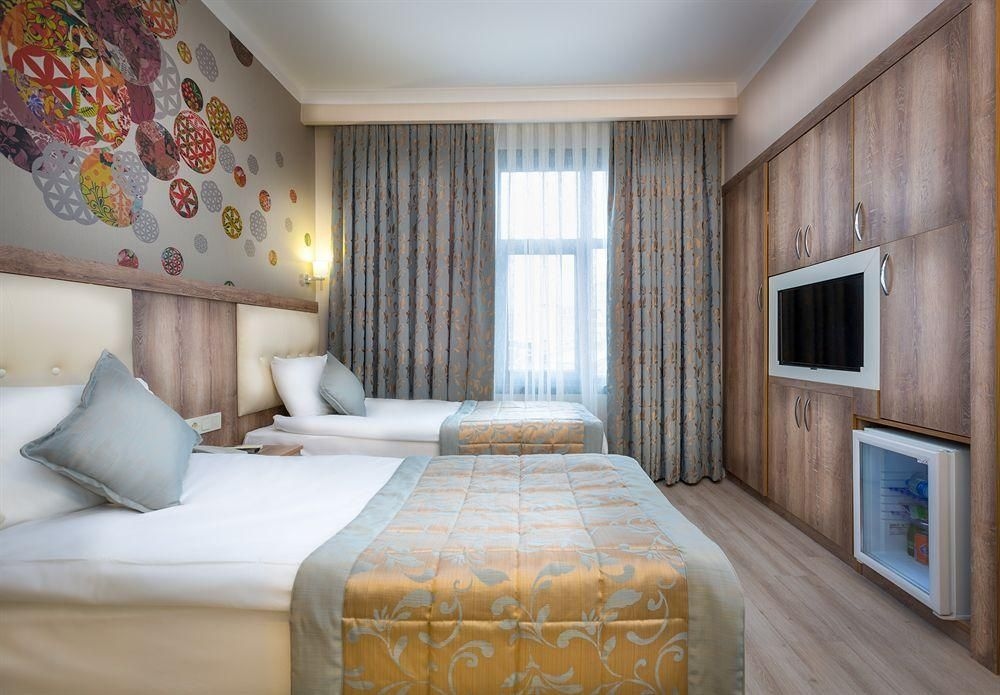 Fatih Hotel Corner1