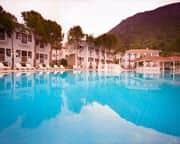 White Otel White Otel