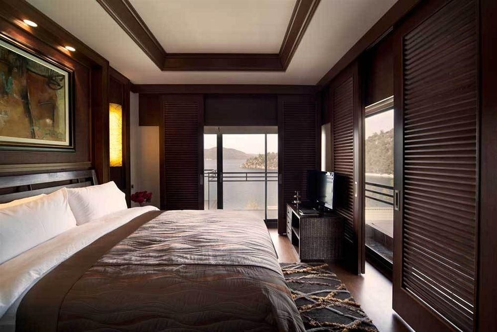 Angel's Peninsula Hotel0