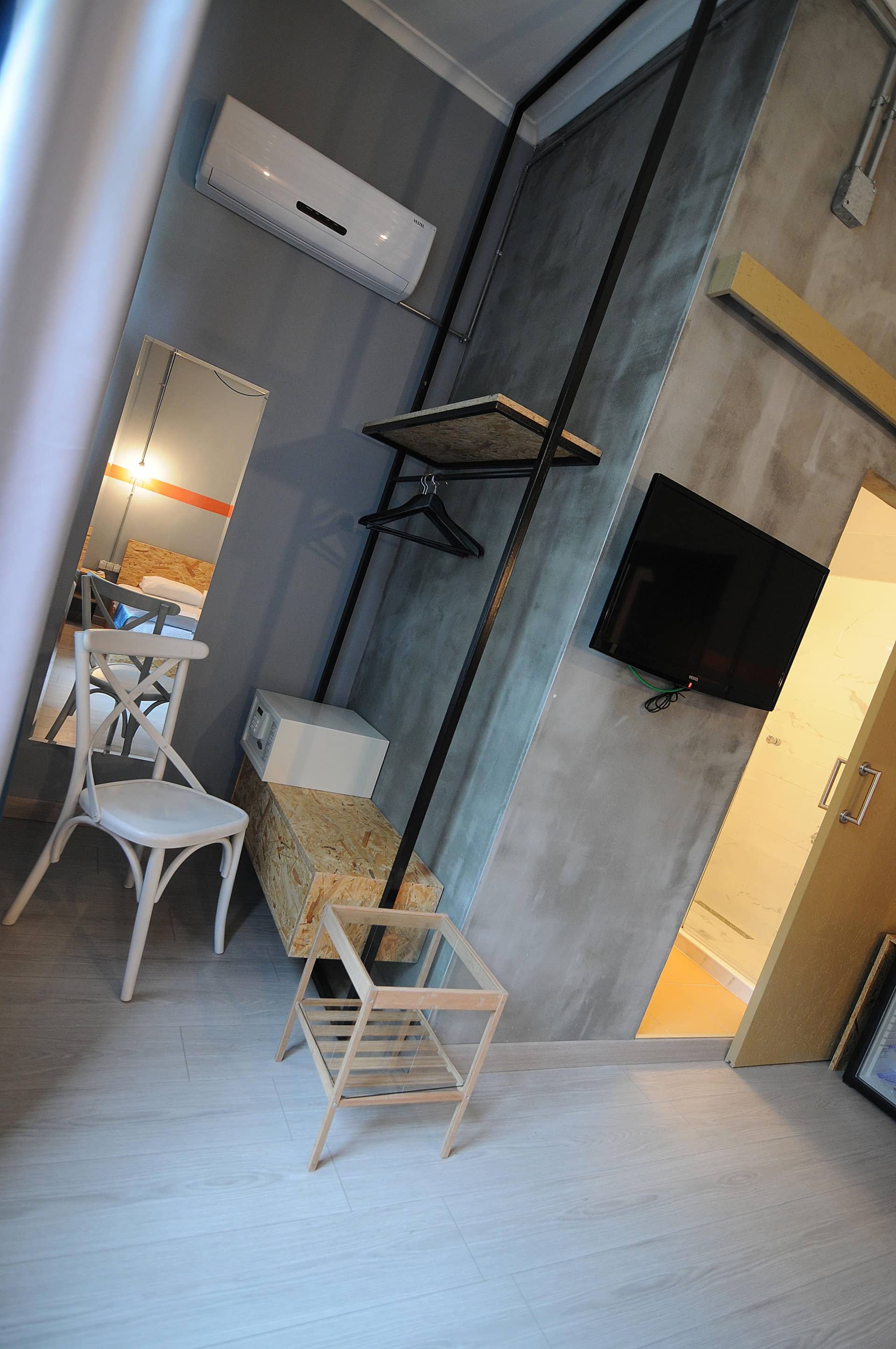 NY-IST Suites NY-IST Suites