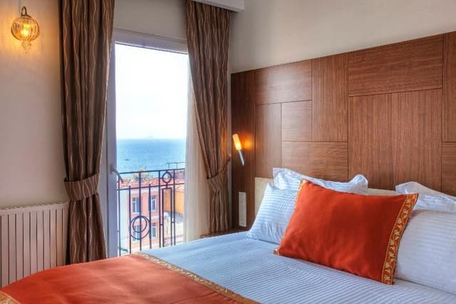 DOUBLE SEA VIEW