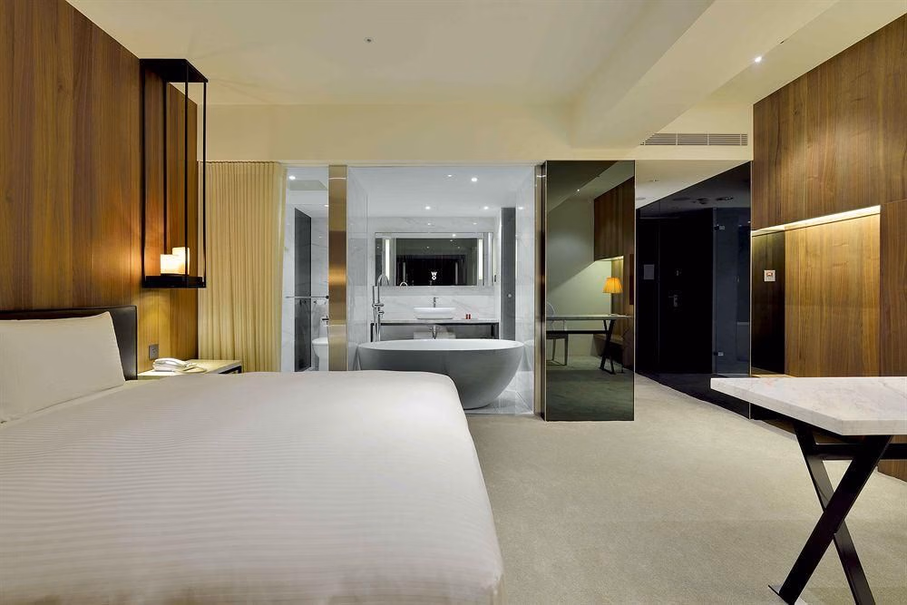 โรงแรมหว่อ (HOTEL WO)4