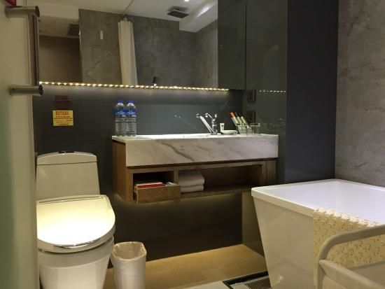 นิวฟูล โฮเทล (Newful Hotel)3