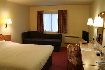 เดย์ อินน์ บาย วินด์แฮม เชสเตอร์ฟิลด์ ทิบเชล์ฟ (Days Inn by Wyndham Chesterfield Tibshelf)1