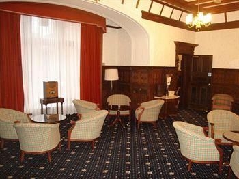 Adamton House Hotel4