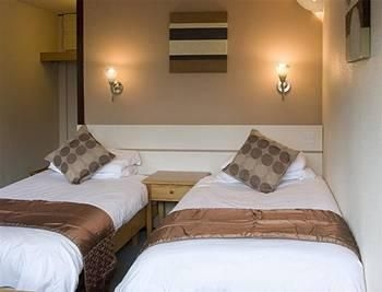 Restover Lodge Hotel4
