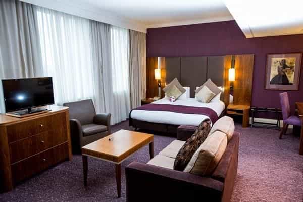 Crowne Plaza London Ealing Crowne Plaza London Ealing