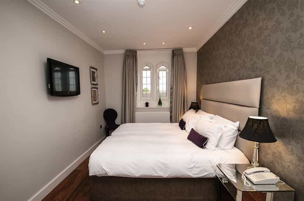 The Pillar Hotel London The Pillar Hotel London
