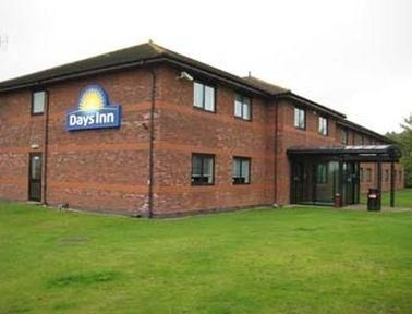 เดย์ อินน์ บาย วินด์แฮม สแตฟฟอร์ด (Days Inn by Wyndham Stafford)4