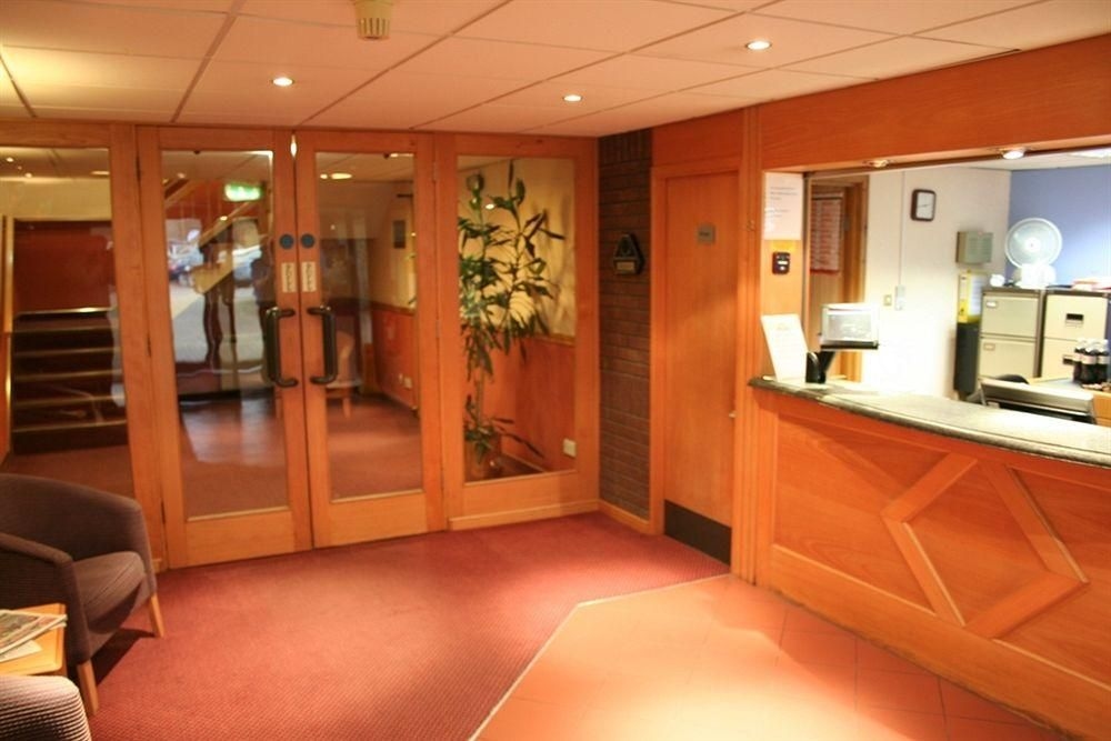 Days Inn by Wyndham Taunton1