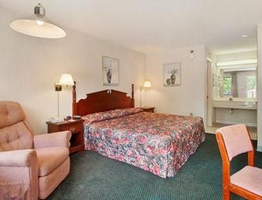 Travelodge Atlanta North Kennesaw3