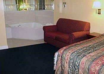 TRAVELIER INN TRAVELIER INN